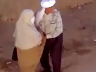 बबली स्तन सह Slutty परिचारिका चांगले आणि योग्य fucked होते