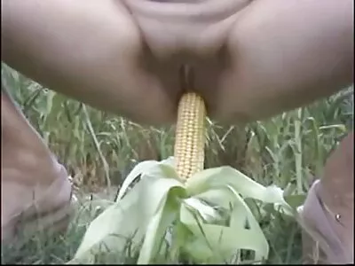 बस्टी बेबला पॉर्नस्टार व्हायचे आहे